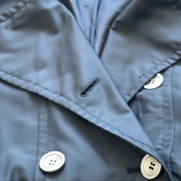 Donatella Trench Coat 🧥 - Picture 3 of 8